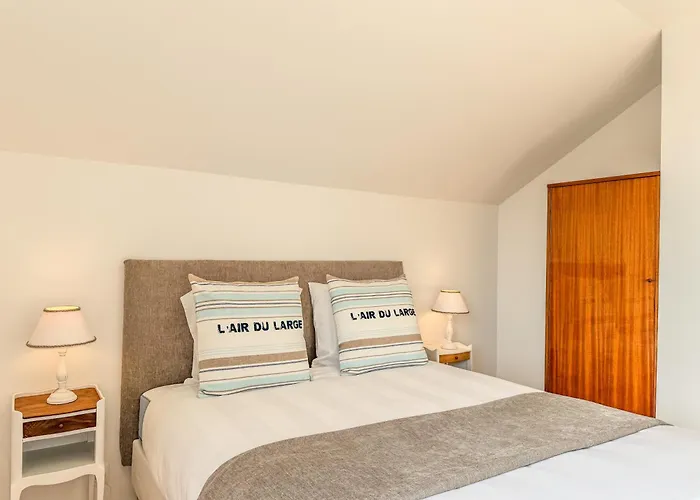 New O De La - Vue - Poele - Spacieux Holiday home